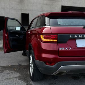 Véhicule d'occasion en promotion : Landwind X7 2.0T <span class=keywords><strong>automatique</strong></span> 2016, moteur Mitsubishi, toit ouvrant panoramique, sièges <span class=keywords><strong>électrique</strong></span>s, configuration haut de gamme - Product Image 4
