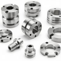 Pièces personnalisées de haute qualité en acier inoxydable, aluminium, laiton, usinage CNC, prototypes, fraisage, tournage, service d'usinage CNC
