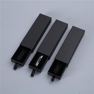 Scatola per Penne di Alta Qualità con Logo Personalizzato, in Cartone Nero con Rivestimento in Velluto Nero per Set Regalo di Penne - Product Image 1