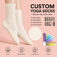 Chaussettes de yoga en coton tricotées de haute qualité avec logo OEM personnalisé, confortables pour femmes, antidérapantes pour le Pilates, idéales pour l'été