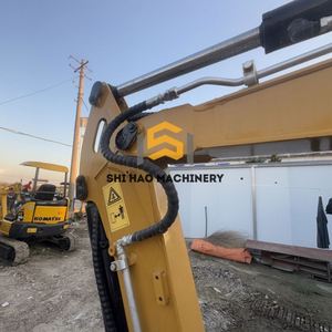 Presque neuf, de haute qualité, mini-excavatrice hydraulique sur chenilles Caterpillar 303 de 3 tonnes d'occasion pour travaux d'aménagement paysager - Product Image 6