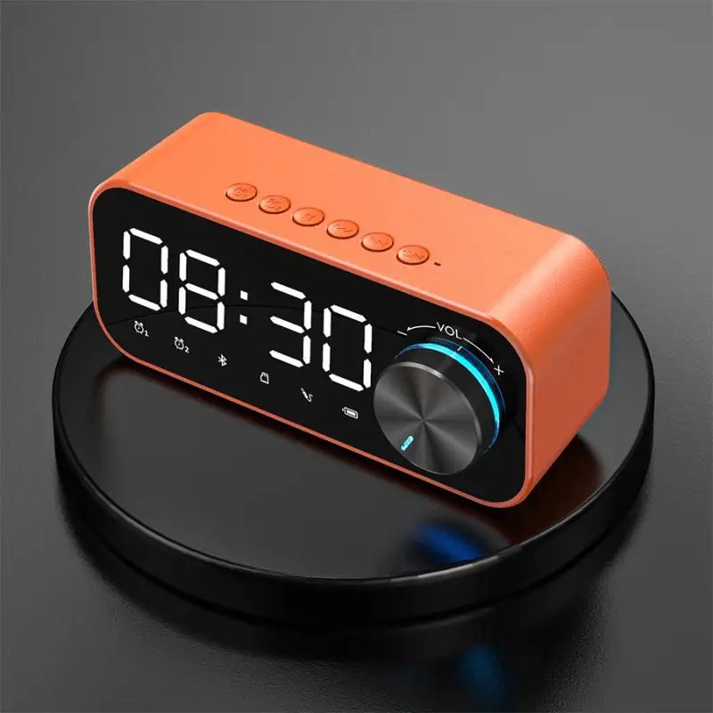 นาฬิกาปลุกไฟ LED มินิเพลง Cube ลําโพงพกพาไร้สายน่ารักลําโพงแฮนด์ฟรีจอแสดงผล LCD ลําโพงโต๊ะข้างเตียง