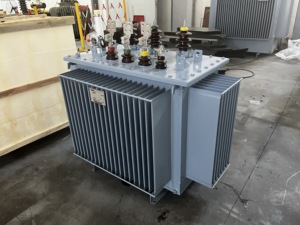 Transformateur immergé dans l'huile triphasé haute tension WEISEN 2000 kVA, modèle S11 10 kV, bobine toroïdale 50 Hz, distribution d'énergie - Product Image 1