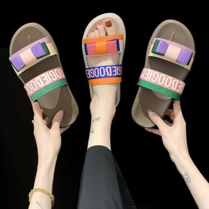 รองเท้าแตะแฟชั่นผู้หญิงแบบสายคู่ พื้นเรียบ สวมใส่ได้ทั้งในและนอกบ้าน สีสันสดใส สายรัดโบว์ยาง สำหรับรองเท้าสลิปเปอร์ ไซส์ใหญ่ กันลื่น ระบายอากาศได้ดี - Product Image 3