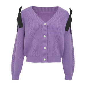 <span class=keywords><strong>Cardigan</strong></span> Corto da Donna in Maglia a Treccia con Fiocco <span class=keywords><strong>Nero</strong></span> e Scollo a V, di Alta Qualità, con Fiocco sulle Spalle - Product Image 1