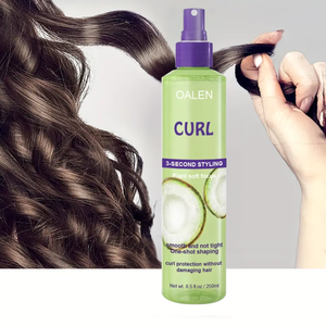 Spray capillaire à tenue forte à base de plantes, marque privée, protection contre la chaleur, éclaircissant, nourrissant les <span class=keywords><strong>cheveux</strong></span> <span class=keywords><strong>pour</strong></span> les <span class=keywords><strong>cheveux</strong></span> bouclés, soin capillaire de qualité supérieure - Product Image 1