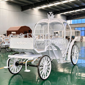 Carruaje de caballos de Cenicienta real blanco de alto rendimiento para Navidad Calabaza Turismo Carruaje de caballos en venta - Product Image 1