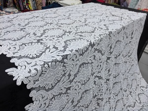 Nuevo Diseño de Tela de Encaje Guipur Bordado, Tela de Encaje Bordado de Alta Calidad, <span class=keywords><strong>Material</strong></span> Premium para Vestidos de Novia - Product Image 1