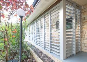 America Standard Aluminium Verre Persienne Filet de Fenêtre Moustiquaire Métal Fenêtre Persienne Volets Plantation <span class=keywords><strong>Porte</strong></span> Coulissante en Aluminium - Product Image 5