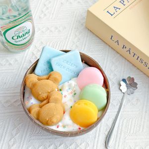 Bougie artisanale en cire de soja parfumée à la crème glacée aux fruits, en forme de bol de noix de coco, dessert simulé, décoration d'intérieur, cadeau de fêtes - Product Image 6