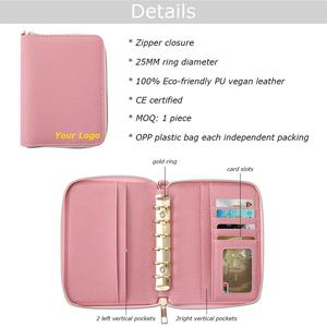 义和新款畅销书4色A7卵石皮革Zippy经济型活页夹钱包，带腕带，可作为环形活页夹包 - Product Image 5