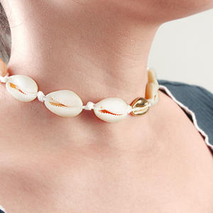 Collar de conchas marinas naturales de cauri para mujer, cadena ajustable bohemia de playa hawaiana a la moda hecha a mano - Product Image 6