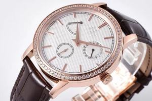 Elegante Reloj Mecánico de Negocios para Hombre con Esfera Blanca y Bisel Dorado - Product Image 4