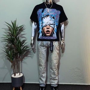 T-shirt da uomo personalizzata con stampa DTG 100% cotone, pesante, oversize, taglio squadrato, con strass - Produttori di abbigliamento personalizzato negli Stati Uniti - Product Image 3