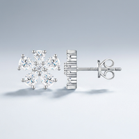 Anting Perak 925 Bentuk Bunga Lucu Trendi Baru, Hadiah untuk Wanita, Grosir Anting Moissanite Berkualitas Tinggi untuk Wanita