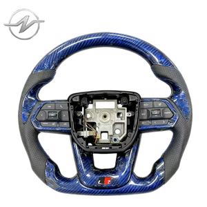 Volant en cuir de style sport personnalisé pour Toyota Hilux LC 70 79 Land Cruiser Pick-Up Fortuner 2017-2022 - Product Image 1