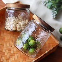 Pot en verre transparent gaufré de style bohème avec couvercle en bois naturel, récipient hermétique pour noix, épices, café, assaisonnements