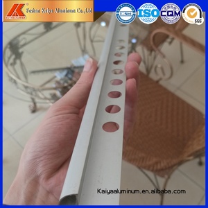 Vendita calda di metallo di fabbrica di piastrelle in alluminio finiture di forma personalizzata <span class=keywords><strong>per</strong></span> bordi di angoli <span class=keywords><strong>per</strong></span> pavimento a parete - Product Image 5
