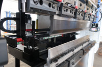 Presse électrique compacte et complète CNC, frein à pression de 1300MM