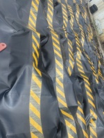 Barrière flottante écologique anti-déversement d'hydrocarbures à haute visibilité pour la gestion sûre des déversements marins – Bouée de confinement en caoutchouc pour rivières