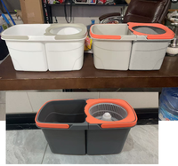 Serpillère à double seau séparable avec essorage à 360°, manche en acier inoxydable, taux de déshydratation de 70-80%, panier en plastique, petit kit de nettoyage pour canapé