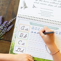 Cahier d'écriture cursive réutilisable pour enfants au design élégant, avec rainures pour la pratique de l'écriture, format A4, spirale, pour les enfants de 8 à 12 ans