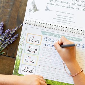 Cuaderno de Caligrafía Infantil con Diseño Elegante, Reutilizable, con Ranuras para Practicar la Escritura a Mano, Tamaño A4 en Espiral, para Niños de 8 a 12 Años - Product Image 4