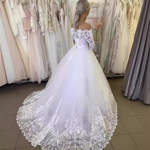 <b>Lace</b> Wedding Dress Ball Gown Tulle Off Shoulder Scalloped Neckline <b>White</b> Vintage Style Natural Waistline - Product Image 2