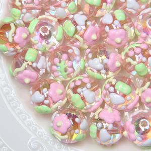 Cuentas de Plástico de 16 mm, Novedad de Verano, Letras de Flores Pintadas a Mano, Material para Pulseras DIY, Colgante para Coche, Acrílico Pequeño y Fresco - Product Image 1