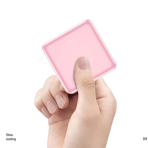 Ultra Mini Power Bank Portable avec 10W de sortie Logo personnalisé Interface Micro USB pour un partage facile - Product Image 3