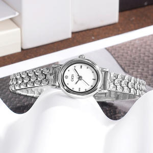 Reloj Vintage Elegante y Compacto para Mujer, Eleva tu Look Festivo con una Elegancia Atemporal - Product Image 3