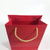 Sac Cadeau de Mariage en Papier Couché Personnalisé avec Logo Estampé à Chaud, Poignée Recyclable, Forme et Taille Personnalisables