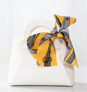 New Fashion Portable Velvet Jewelry Gift <b>Box</b> Candy Bag - Product Image 6