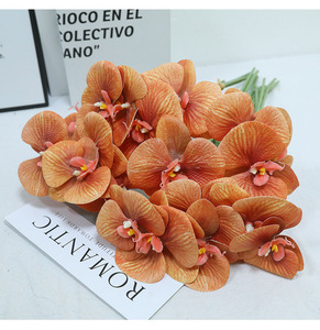 Orquídea Mariposa Blanca Artificial de Látex con Tacto Real, Phalaenopsis Amabilis, para Decoración de Graduación y Año Nuevo - Product Image 6