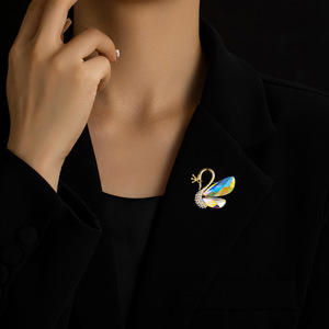 Muyu Swan Brooch Blue Crystal Zinc Alloy Women's Party Pin Accessory - Product Image 4