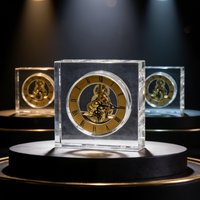 Nouvelle conception personnalisée, horloge de table mécanique en cristal gravée au laser 3D, écologique, avec un thème d'amour