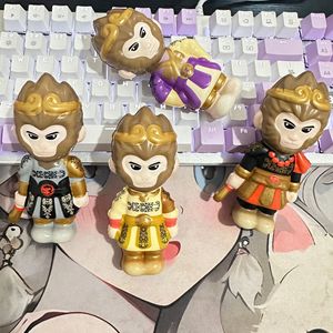 ของเล่นบีบคลายเครียดรูปซุนหงอคง ลิงดำ แบบคืนตัวช้า ทำจากพลาสติก ของตกแต่ง - Product Image 4