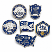 Fabricante Chino de Broches Personalizados para Hermandades, Diseños de Letras Griegas y Escudos, Broche de Zinc con Emblema del Nueve Divino para Colección
