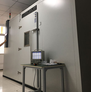 Yüksek Düşük Sıcaklıkta Çalışan Laboratuvar Sabit Sıcaklık Nem Test Cihazı Yüksek Hassasiyetli IP55 Koruma 1 Yıl Garantili - Product Image 2