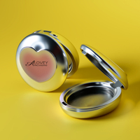 Étui compact de luxe en argent pour poudre, avec motif cœur en relief sur le dessus, étui à blush avec miroir et houppette