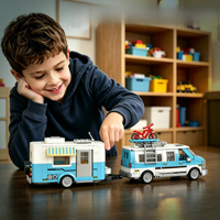 XJD JD162 2026 Nouveau Kit de Modélisme MOC Créatif G20 Camper Van avec Remorque de Voyage, Kits de Modèles de Camping-Cars pour Adultes, Cadeaux, 844 Pièces, Ensembles de Blocs de Construction