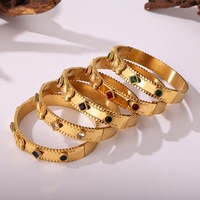 Nouveautés femmes Antique Courtly lumière bijoux de luxe PVD 18K plaqué or en acier inoxydable forme de fleur incrustation CZ verre bracelet