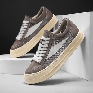 Scarpe basse Casual Low-Top di design Owens per uomo donna nero con lacci comodi da passeggio sportivo resistente all'usura - Product Image 5