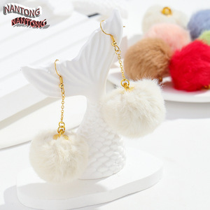 Pompon en fausse fourrure de lapin de 30 mm de Nantong, accessoire pour boucles d'oreilles, colliers et fournitures de bricolage pour bijoux - Product Image 2