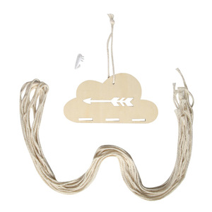 En stock : bijoux en bois sur le thème des nuages, pinces à cheveux de princesse, bandeaux, pendentifs de rangement, cils de style nordique (ins) pour l'export. - Product Image 5
