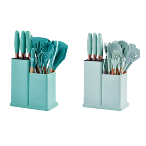 Juego de 19 utensilios de cocina de silicona con mango de madera, antiadherentes, con cuchillo y tabla de cortar. - Product Image 1
