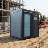 Toilettes mobiles écologiques de conception traditionnelle avec équipement de douche complet