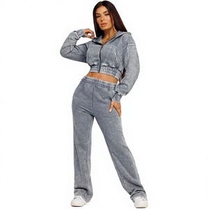 Ensemble de survêtement à capuche pour femme, haut court à manches longues avec poche, coupe ample, sweat-shirt décontracté, pantalon de jogging, toutes saisons - Product Image 1
