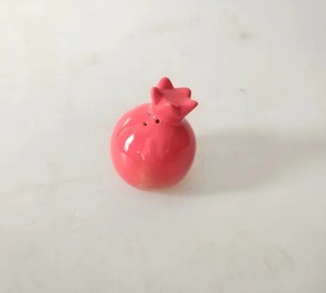 Maison de hamster personnalisée en forme de fraise grotte de nid mini <span class=keywords><strong>cabane</strong></span> peau de hamster en céramique en forme de fruit mignon - Product Image 6