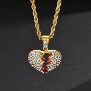 Collier pendentif cœur avec chaîne cubaine sertie de pavés pour homme, bijoux tendance - Product Image 3